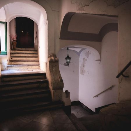 Apartamento Petramare Charming House Salerno Exterior foto