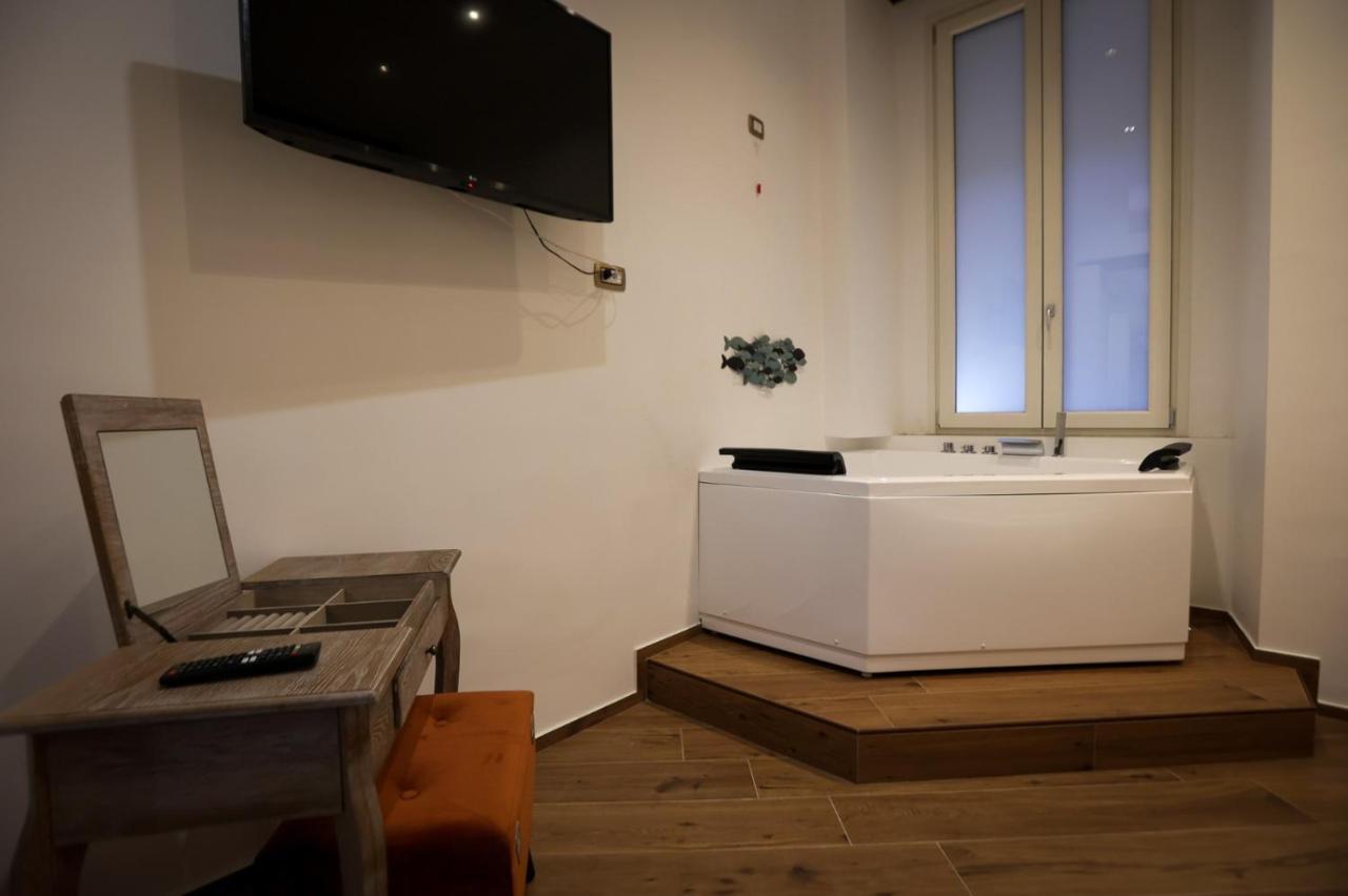 Apartamento Petramare Charming House Salerno Exterior foto