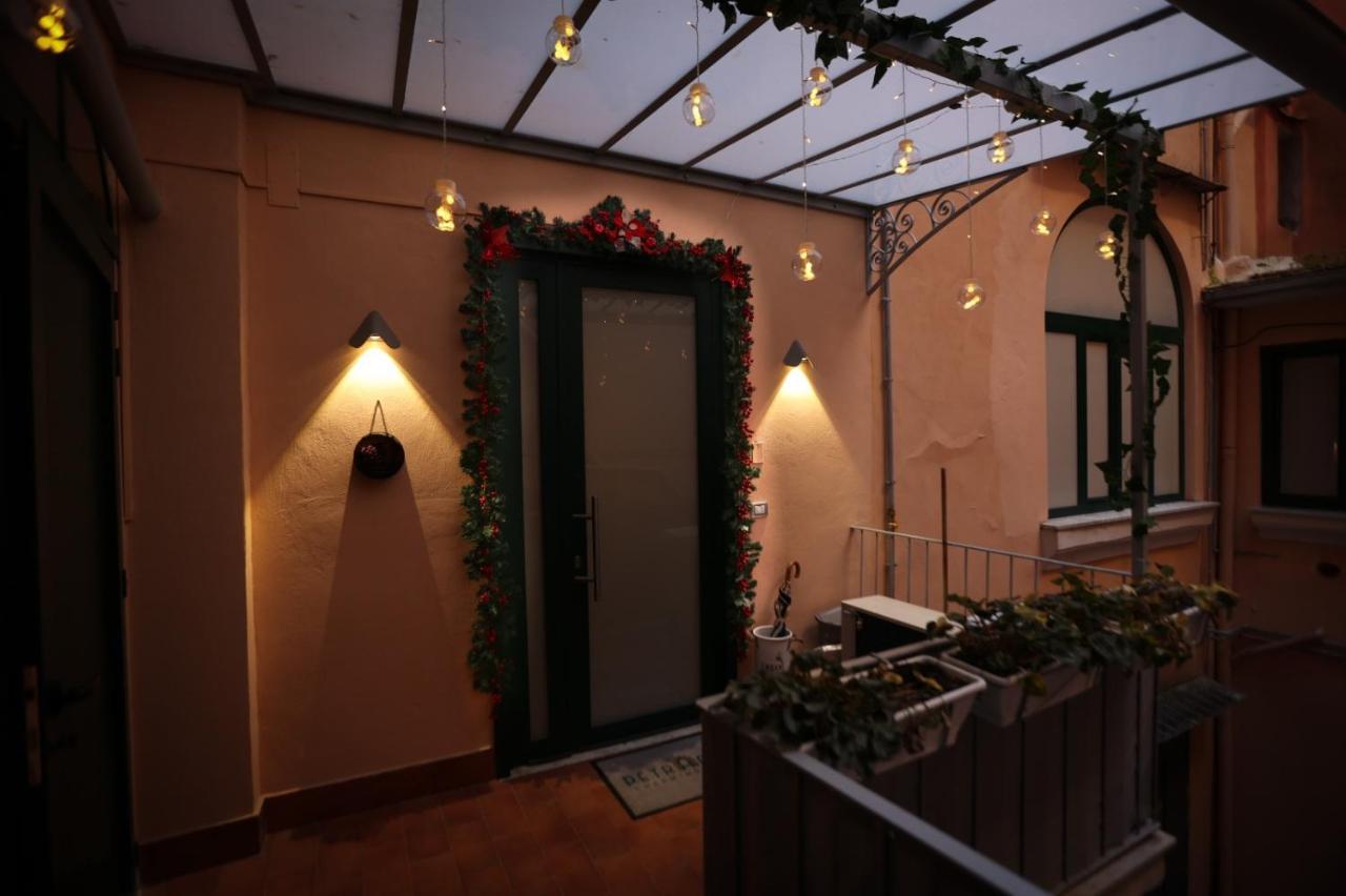 Apartamento Petramare Charming House Salerno Exterior foto