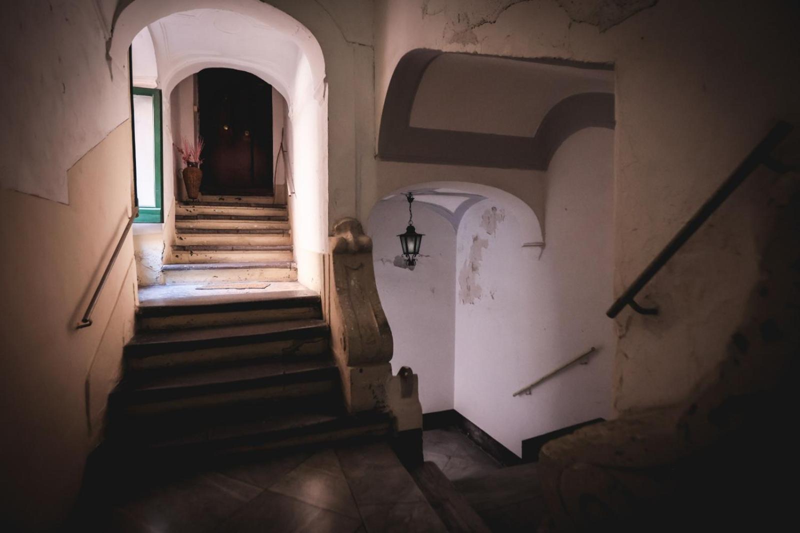 Apartamento Petramare Charming House Salerno Exterior foto